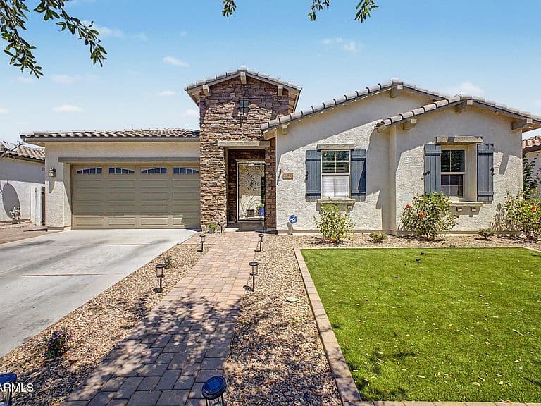 20595 S 194TH Place photo 1