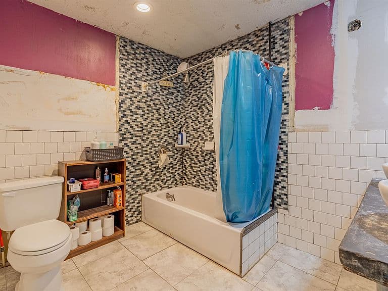 205 Oregon Ave photo 5