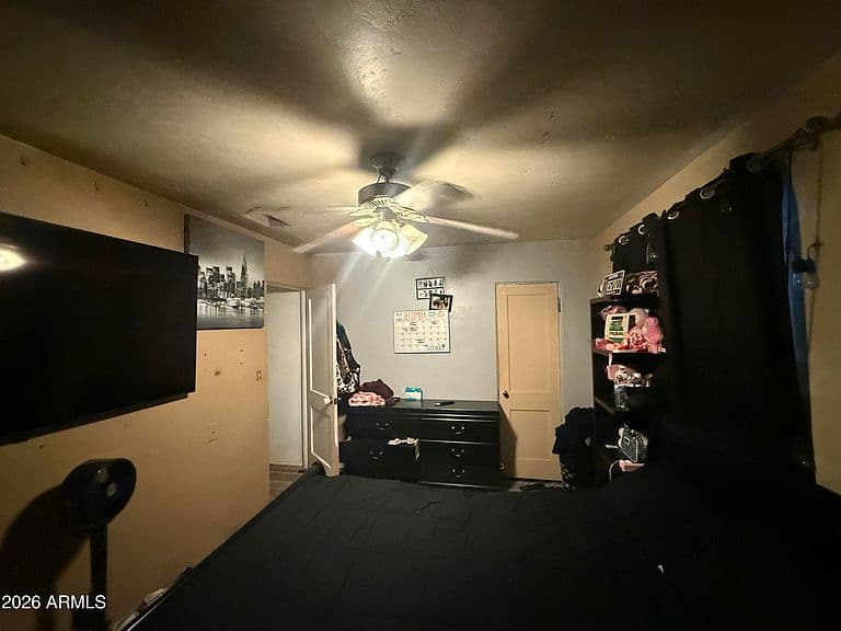 1026 N KADOTA Avenue photo 3