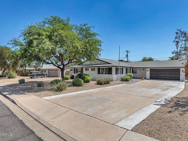 3001 E CHOLLA Street photo 3