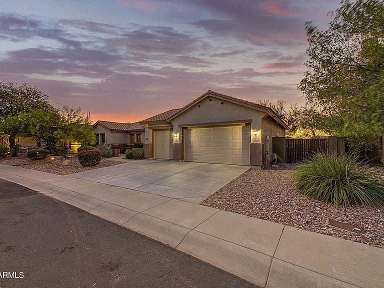 40122 N NOBLE HAWK Court photo 3