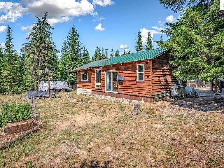 388 Trillium Ln photo 3