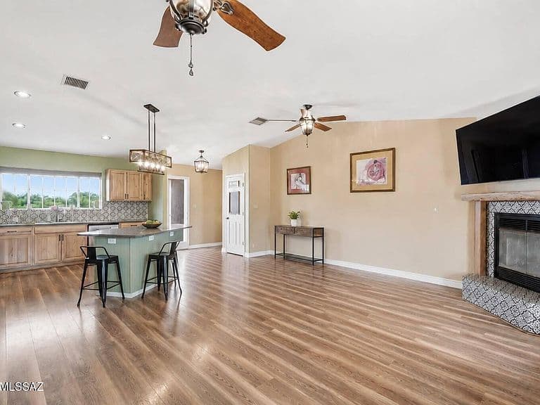 6466 S Jaxel Rd photo 4