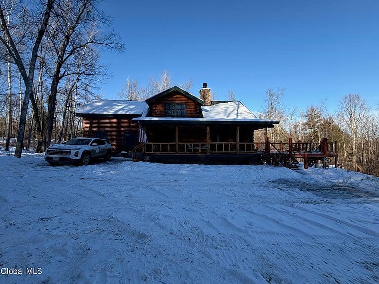 75 Forest Way photo 2