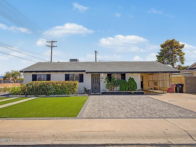 7543 E MCKINLEY Street photo 1