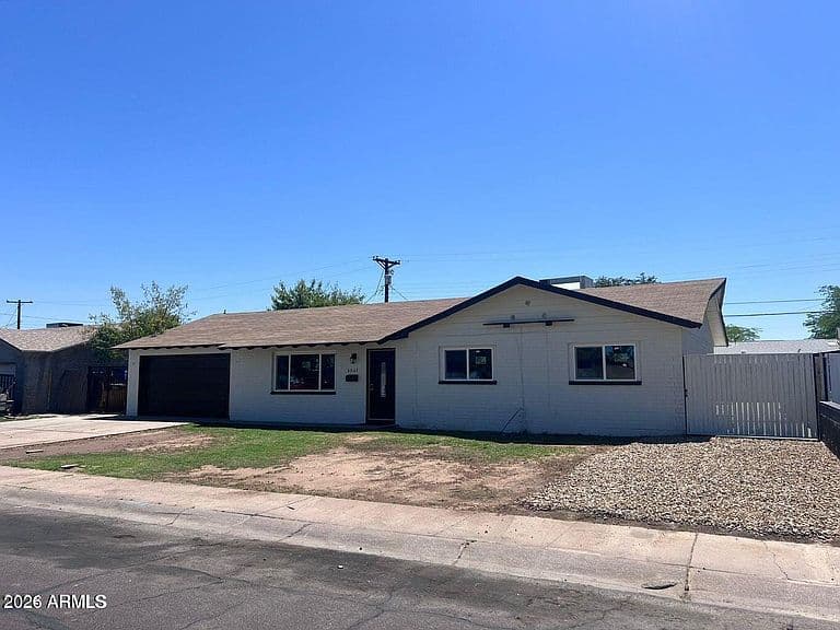 4843 W FLOWER Street photo 4