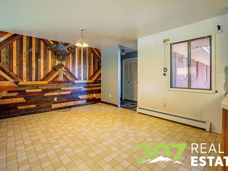 20 Casper Dr photo 3