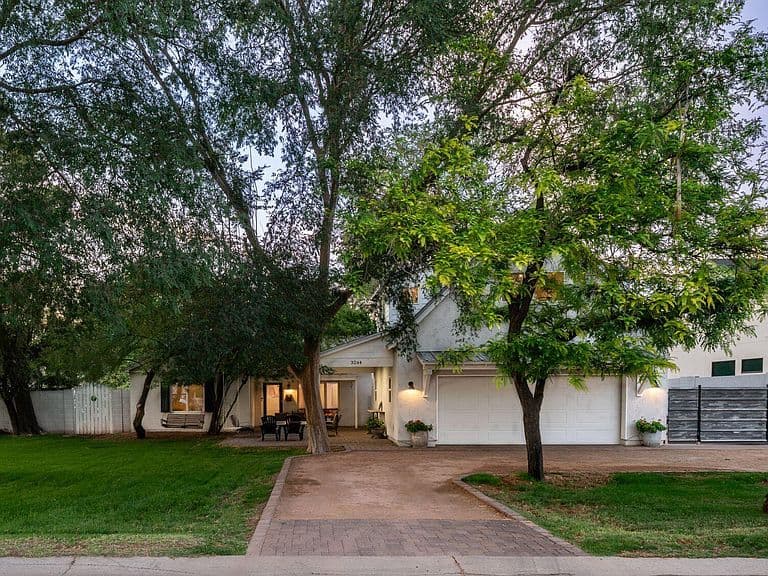 3244 E WELDON Avenue photo 3