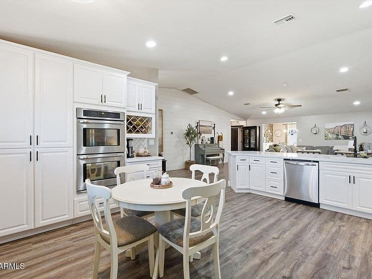 25437 W Pueblo Ave photo 5