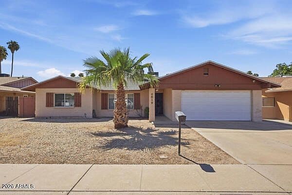 4819 W SOLANO Drive N photo 1