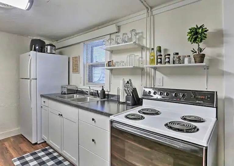 632 Prospect Ave photo 3