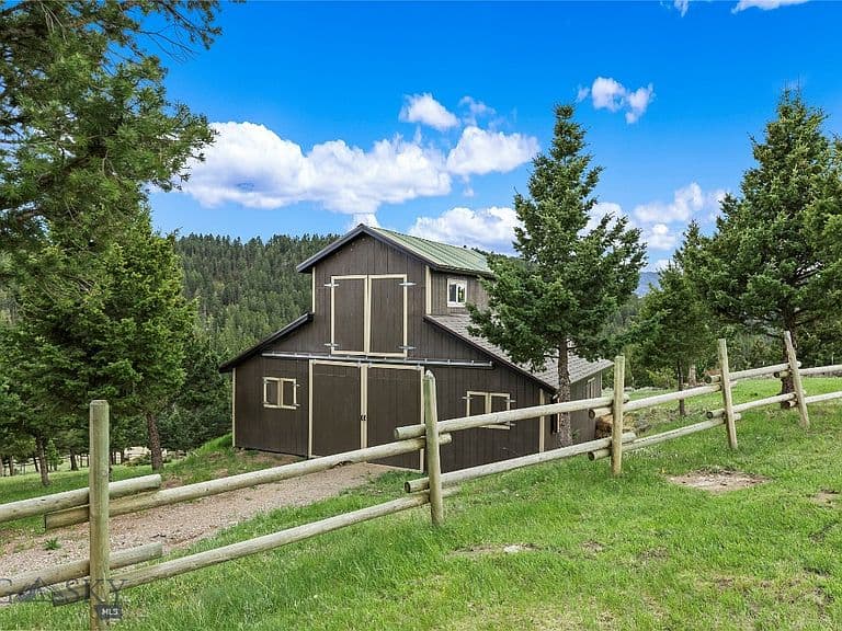 449 Minni Hall Rd photo 5