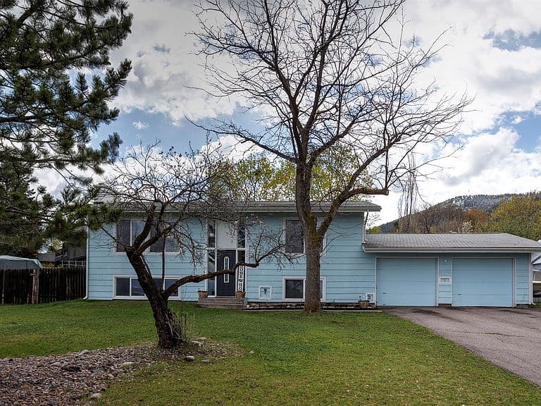 638 W Artemos Dr photo 4