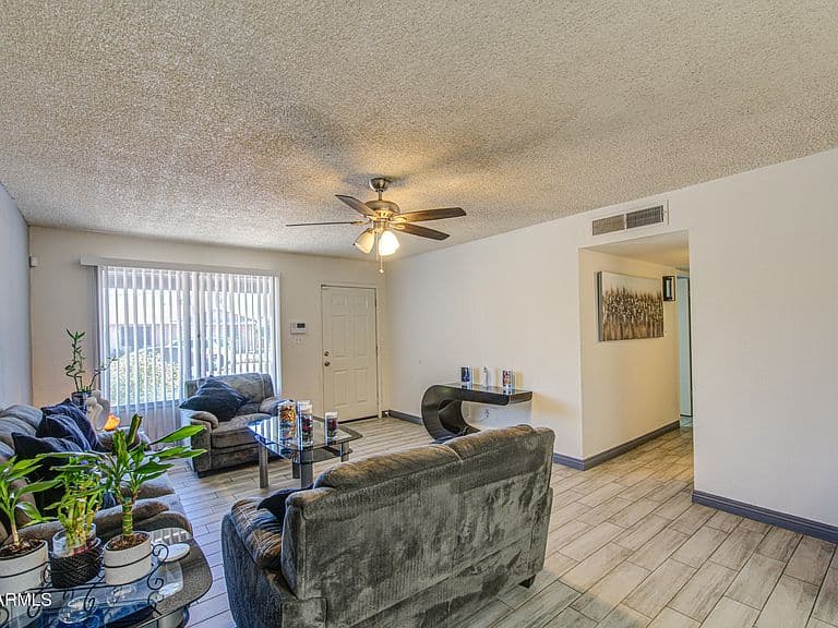 4230 W KALER Drive photo 5