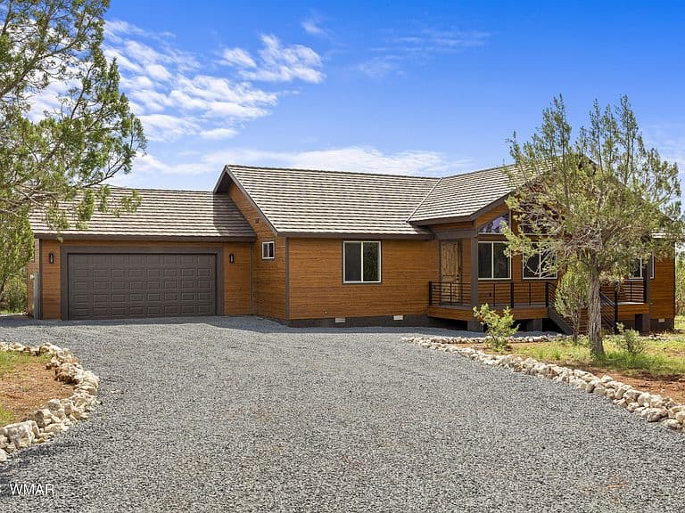 2747 Apollo Cir photo 2