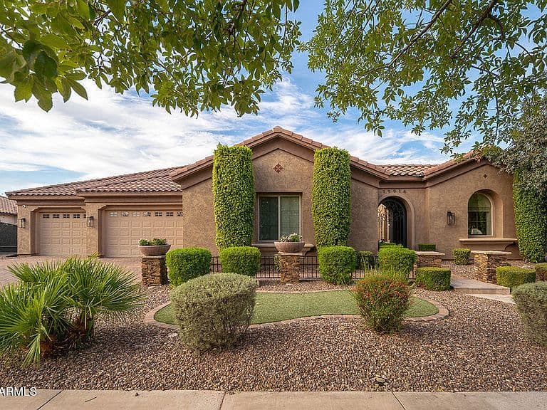 19916 E CAMACHO Road photo 4
