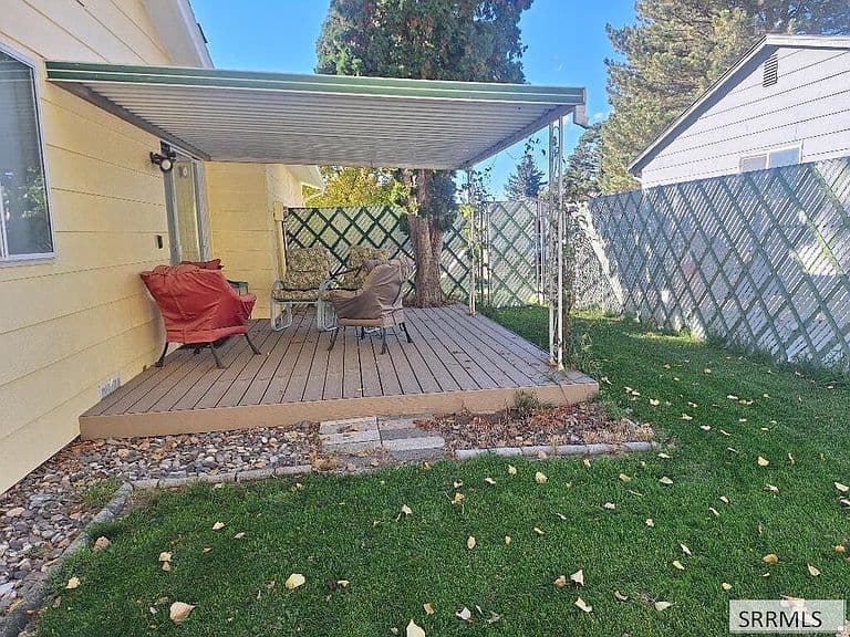 3744 Blue Grouse Dr photo 4