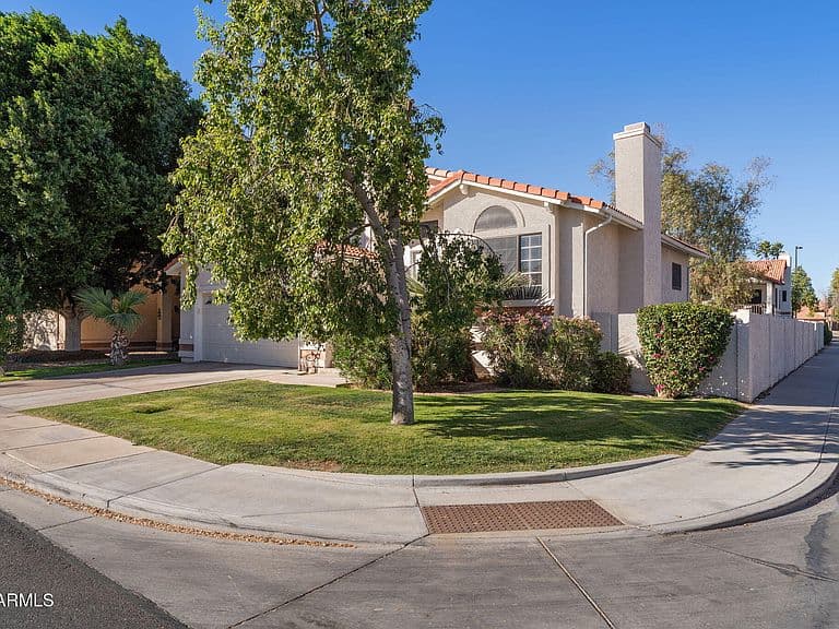 1214 W Seashore Dr photo 2