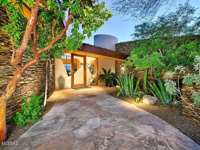14435 N Travertine Pl photo 3