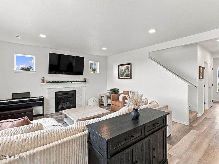 11769 N Banford Ln photo 2