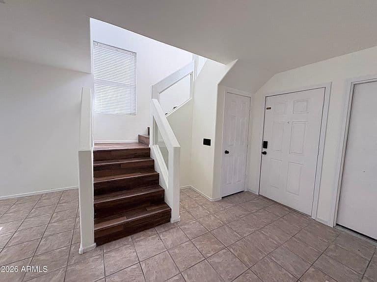 12709 N EL FRIO Street photo 5