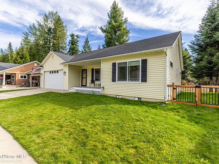 323 Huppert Ln photo 3