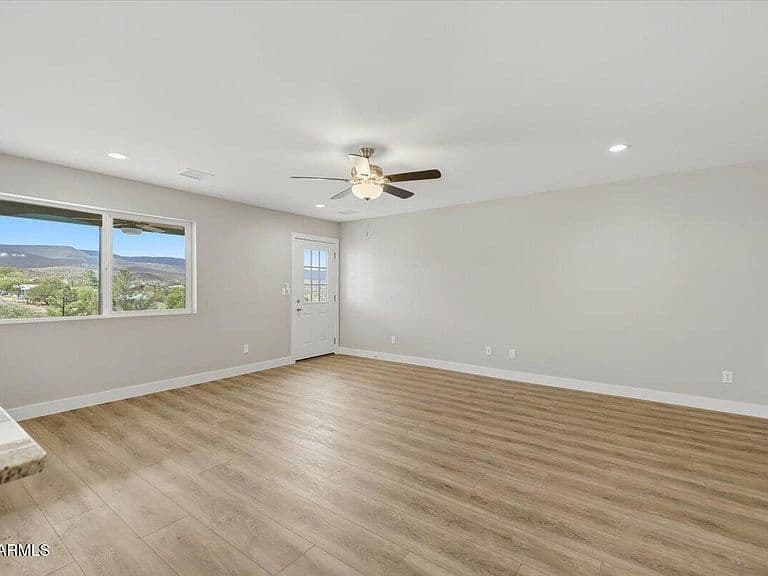 13370 E HIGH VIEW Road photo 5