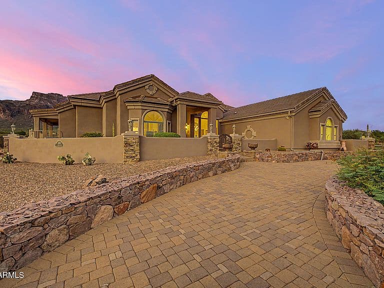 1111 S DEER RUN Court photo 1