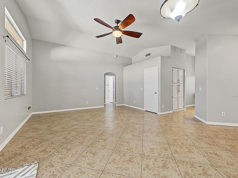 8914 W PORT AU PRINCE Lane photo 5