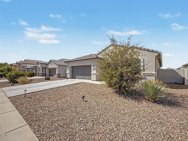 4708 W DILL Avenue photo 3