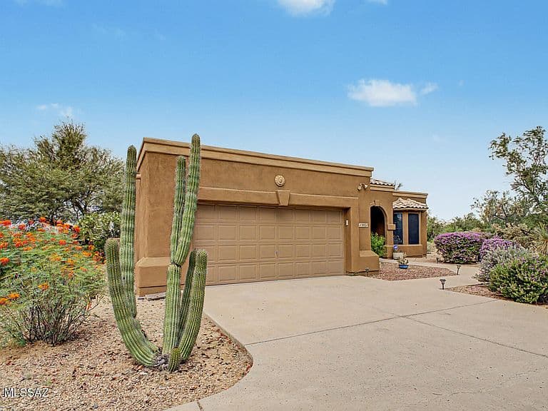 9821 N Sunset Creek Pl photo 3