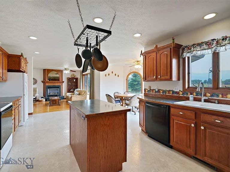 88 Kirsha Ln photo 5