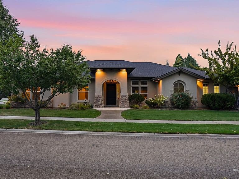 3808 W Magic Spruce Dr photo 1