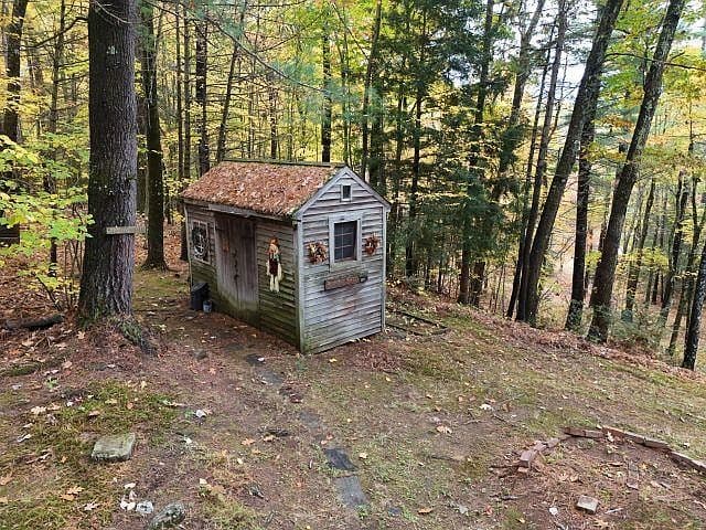 128 Curtis Brook Road photo 4
