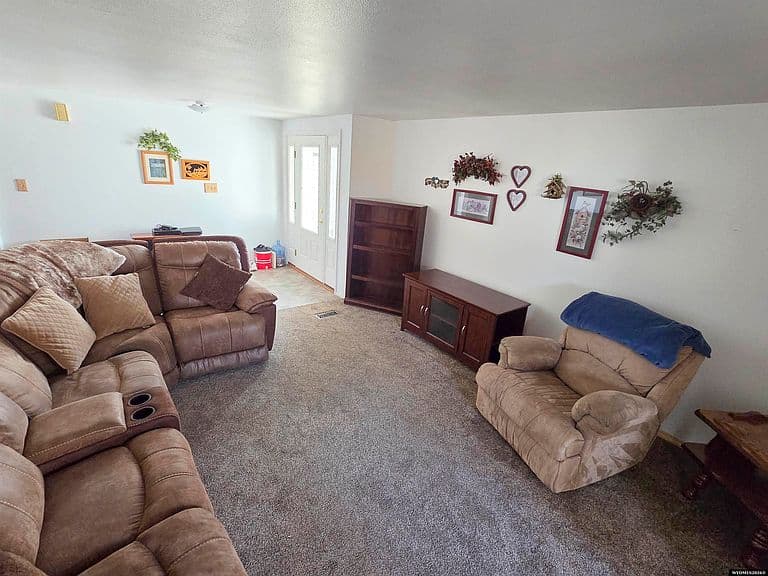 2335 New Jersey Ln photo 3