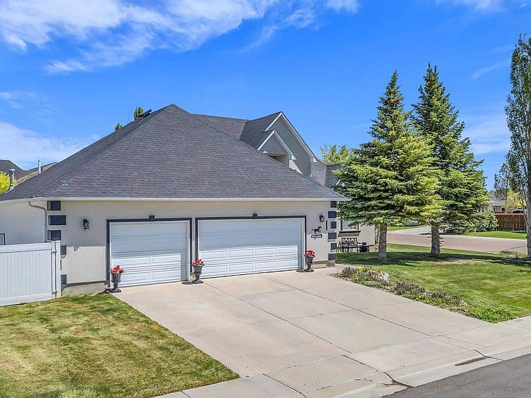 2507 Cripple Creek Dr photo 2