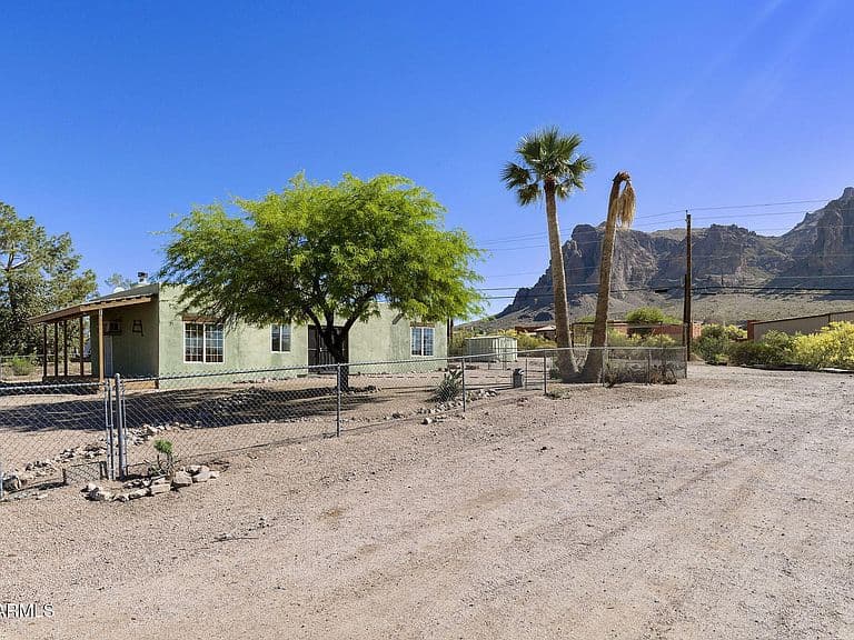 5578 E JACOB WALTZ Street photo 1