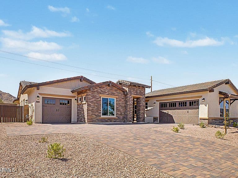 20999 E DIANA Way photo 1