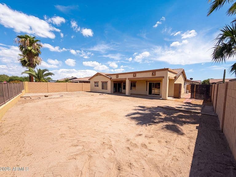 21170 E TWIN ACRES Drive photo 5