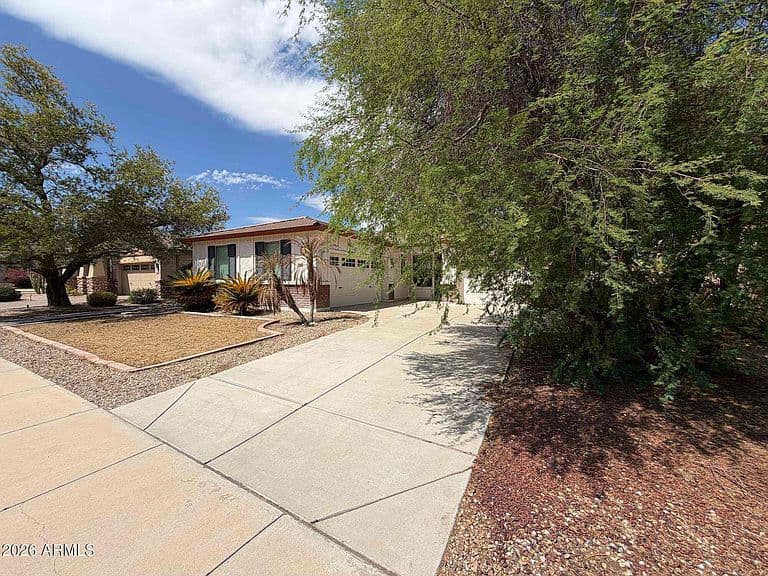 15640 W WESTVIEW Drive photo 2