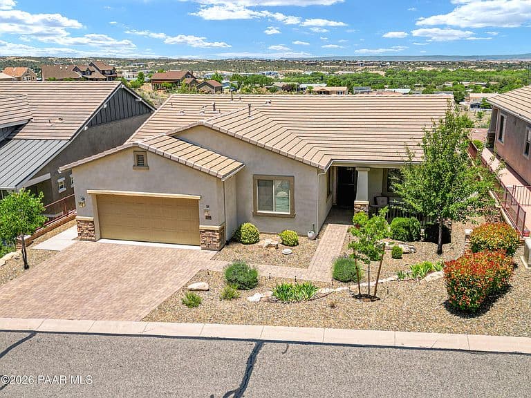 1748 Trinity Rose Dr photo 2