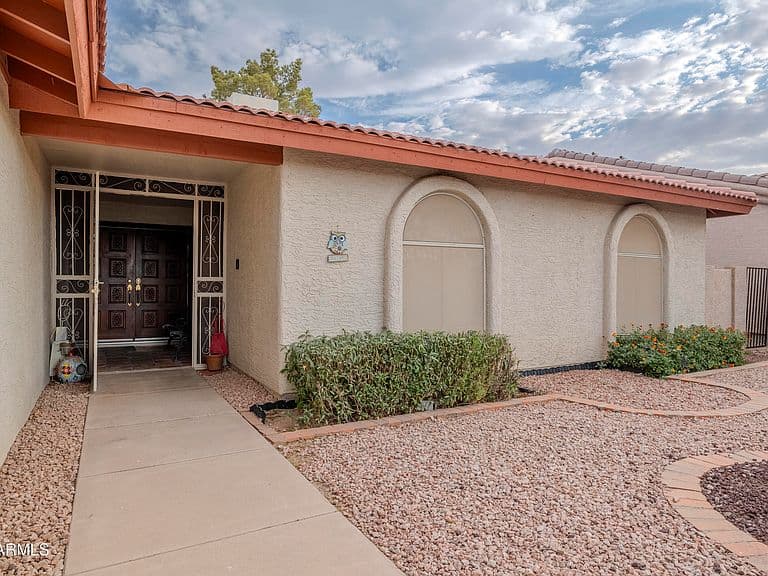 10233 E Navajo Place photo 2