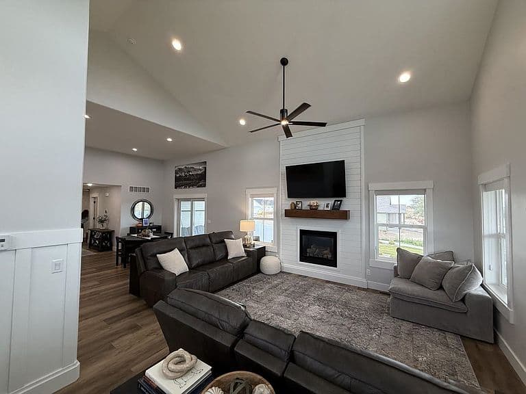 773 Harvest Springs Blvd photo 3