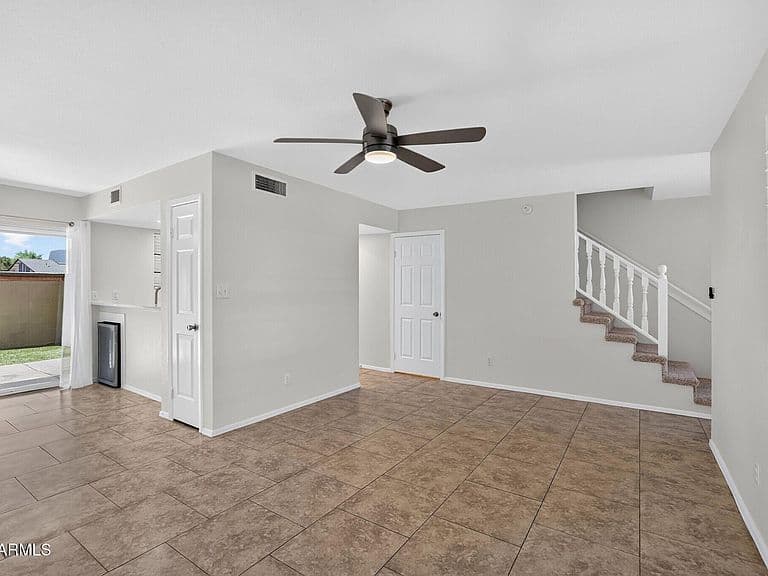 1418 W LA JOLLA Drive photo 4