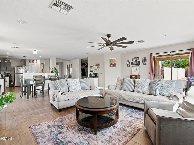 3201 S 63RD Lane photo 4