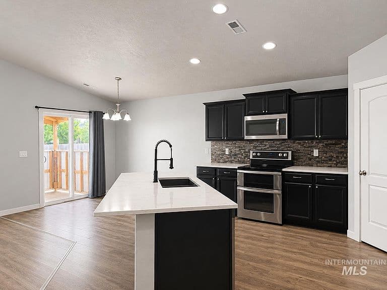 3813 E Holly Ridge Dr photo 5