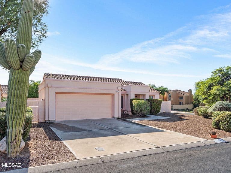 9820 N Moon Canyon Pl photo 2