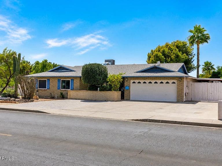 8602 N 39TH Avenue photo 3