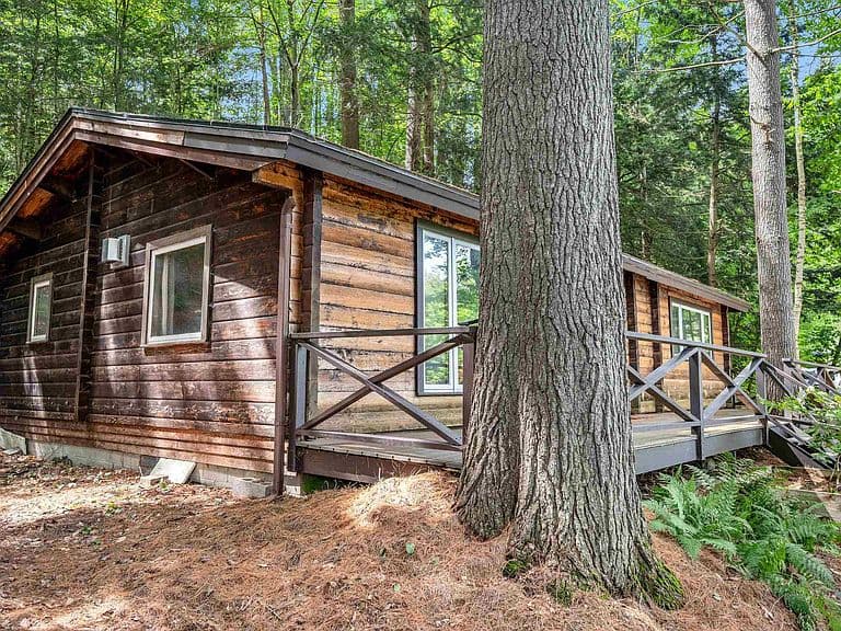 17 Middle Pines Road photo 4