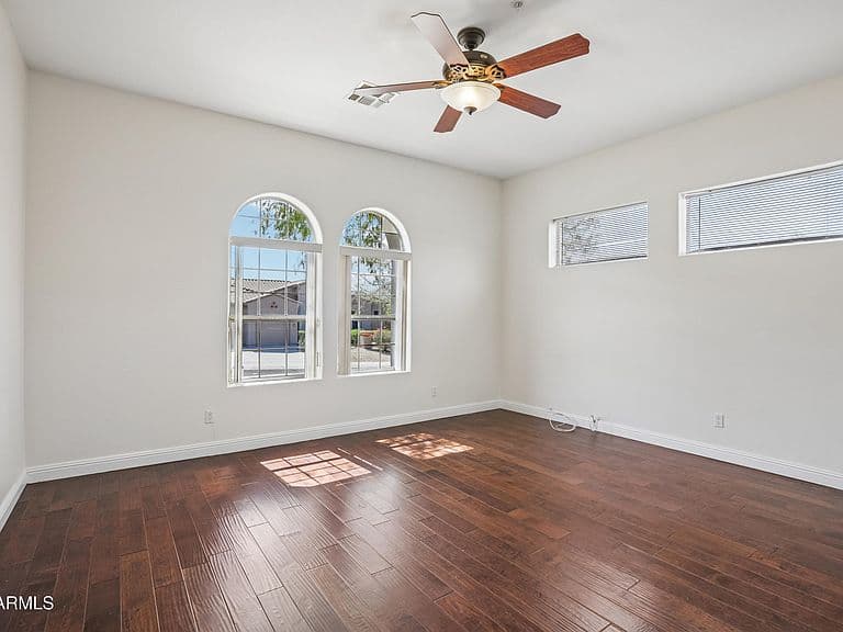 16484 N 108TH Place photo 4